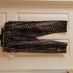 Under Armour compression capris